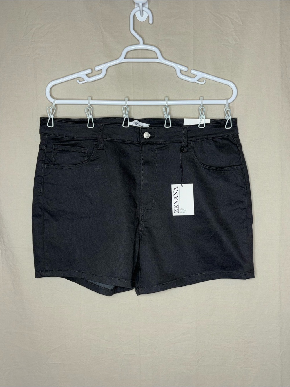 NWT Zenana Outfitters Black Women's Casual Stretch Bermuda Shorts